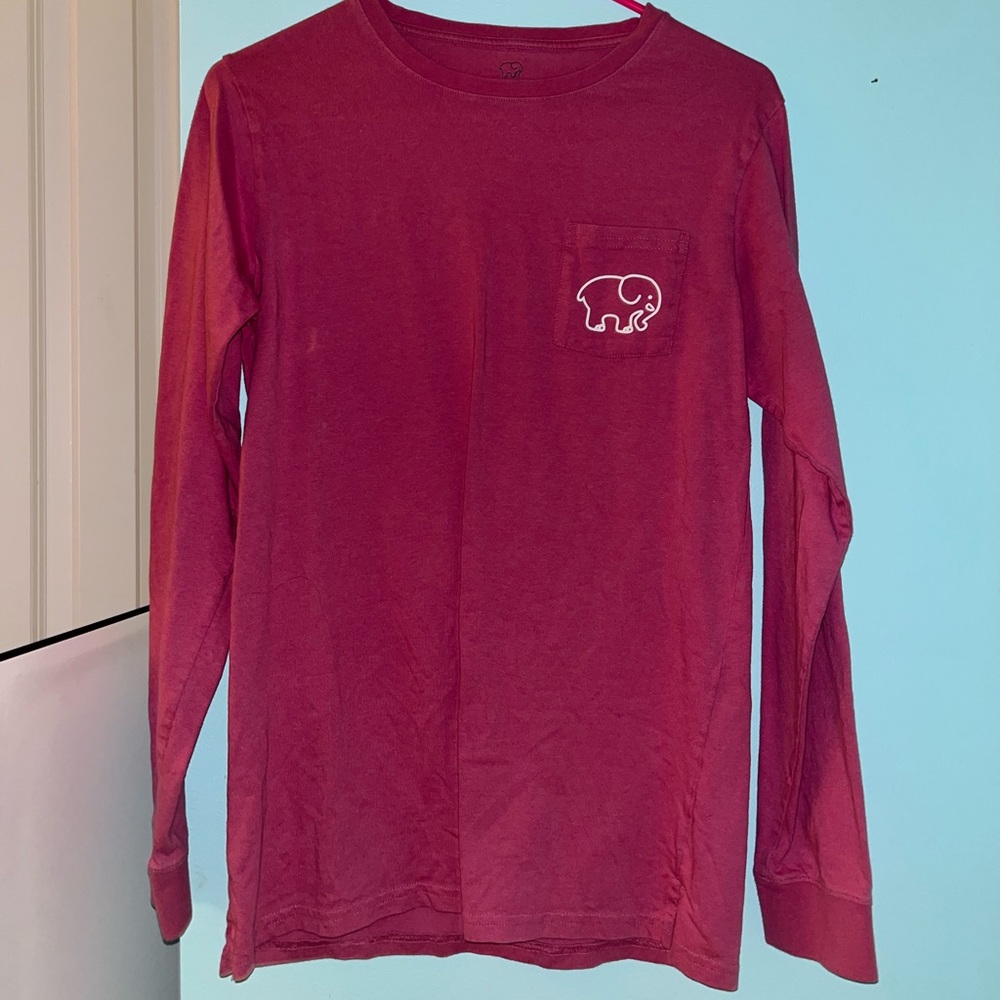 Women, sized small pink Ivory Ella long sleeve shirt.